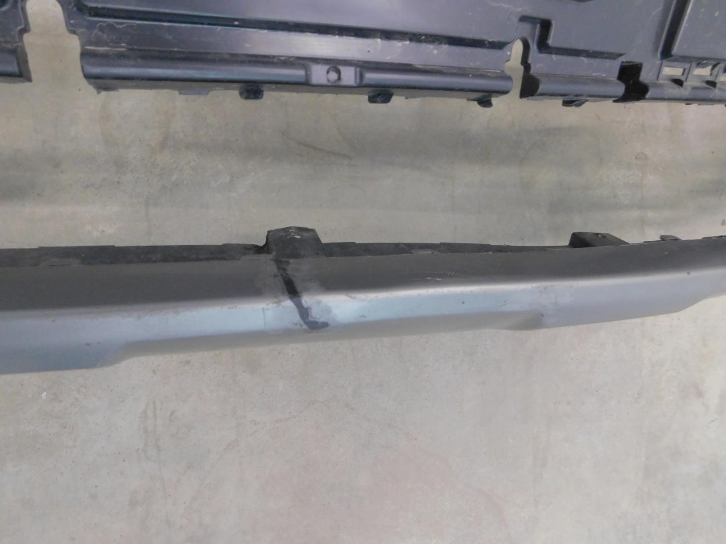 Бампер передний