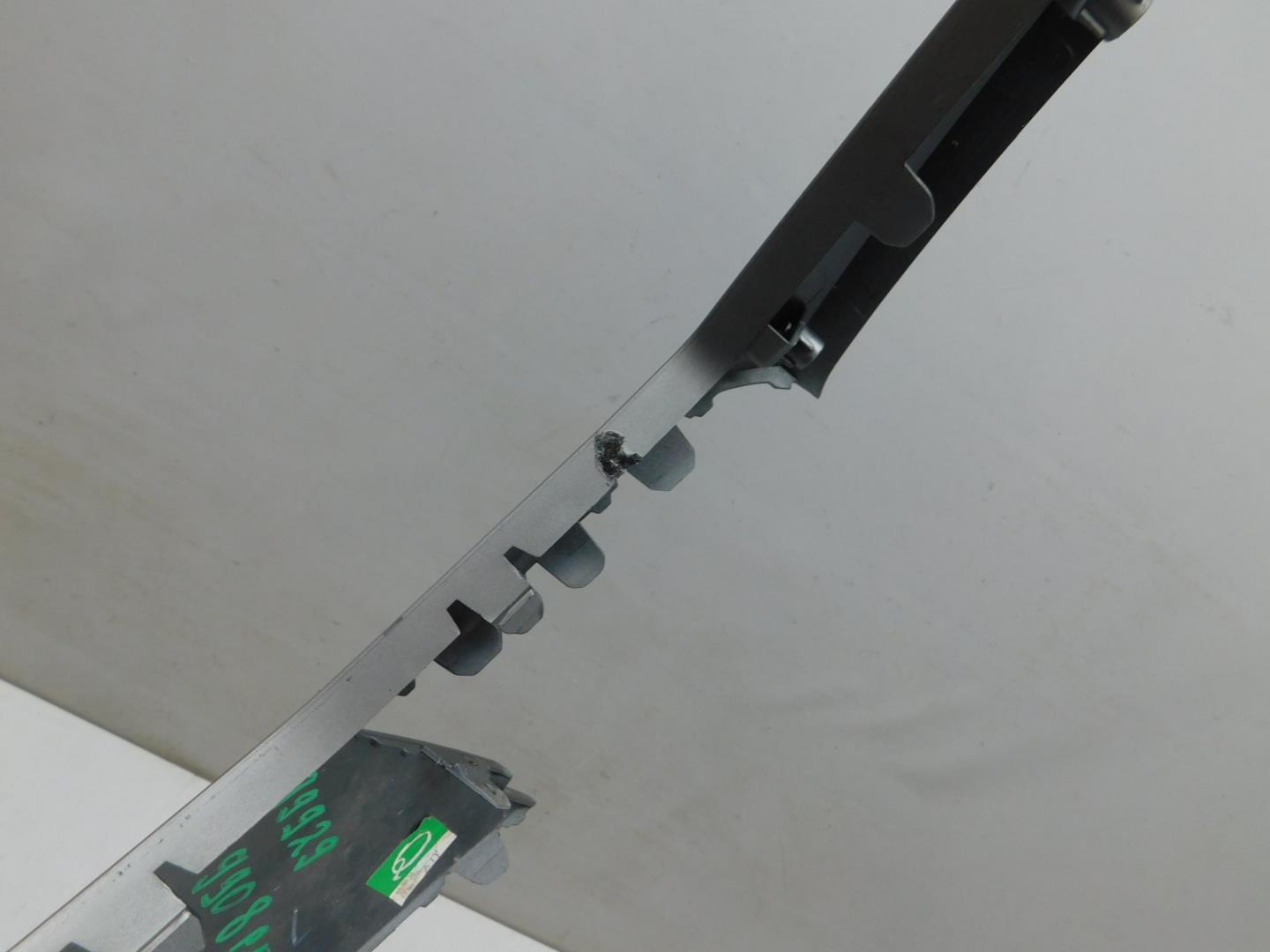 Накладка переднего бампера