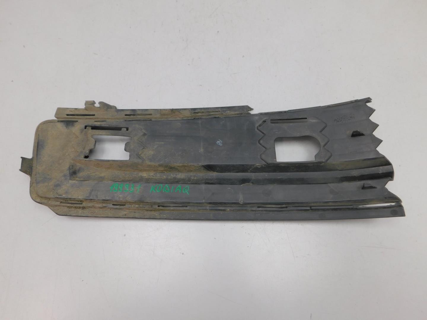 Решетка в бампер правая