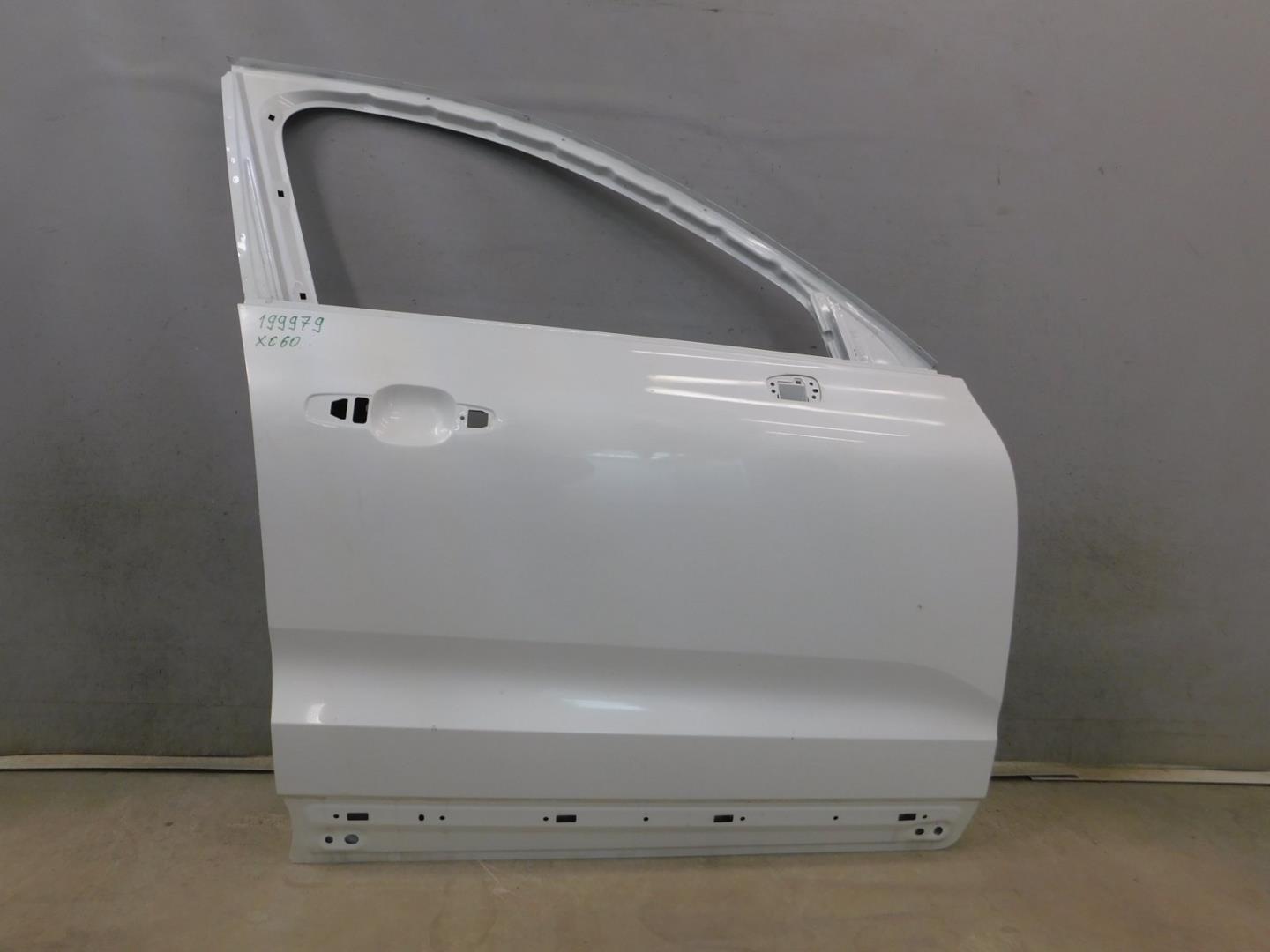 Дверь передняя правая