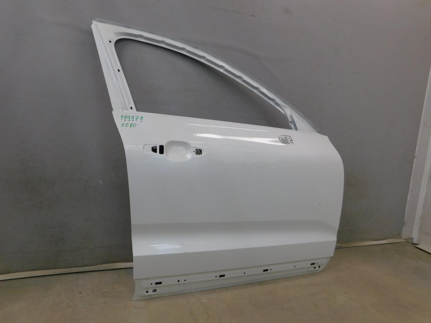 Дверь передняя правая