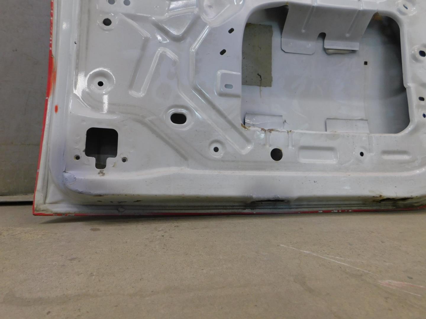 Дверь багажника