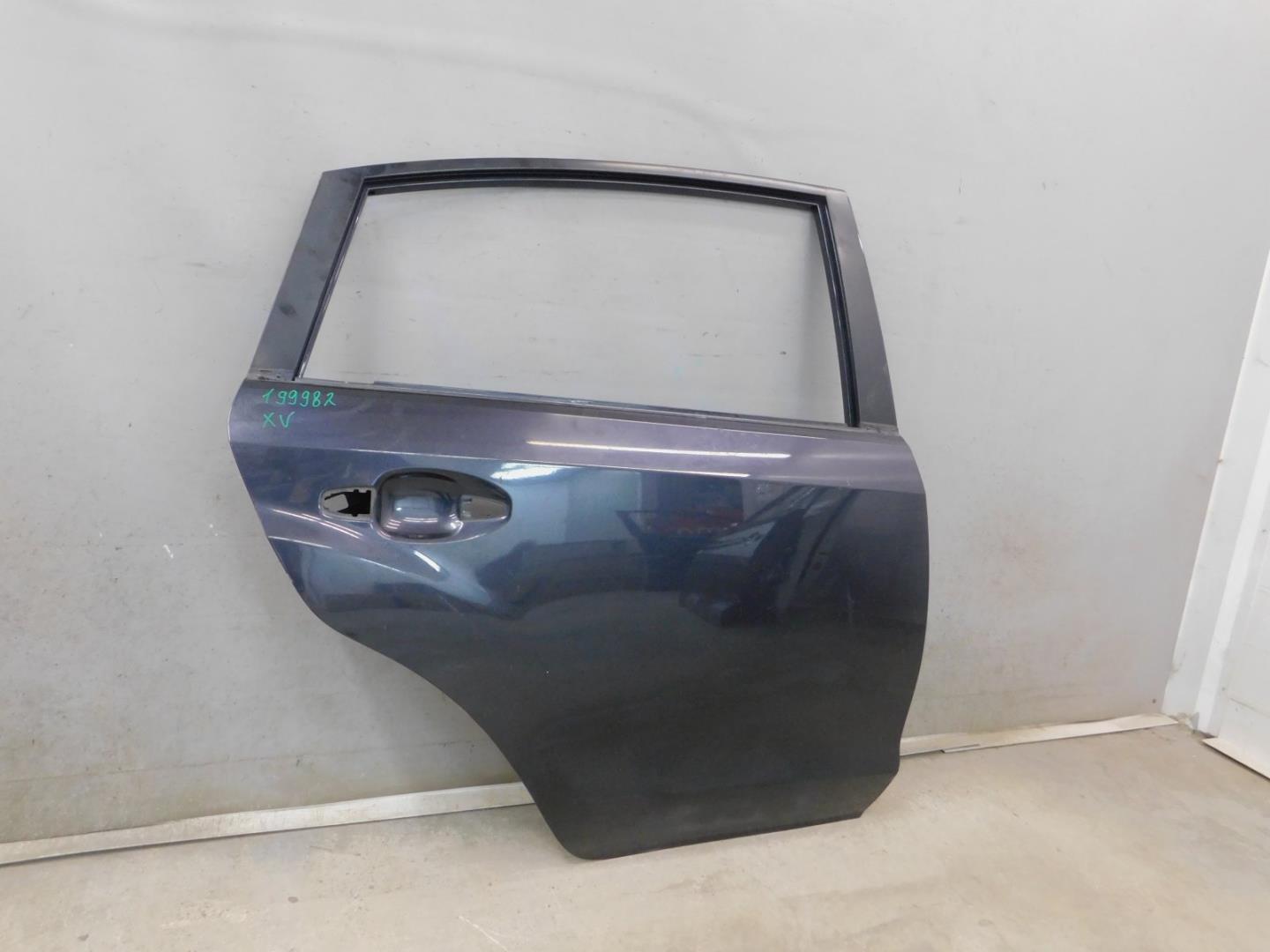 Дверь задняя правая