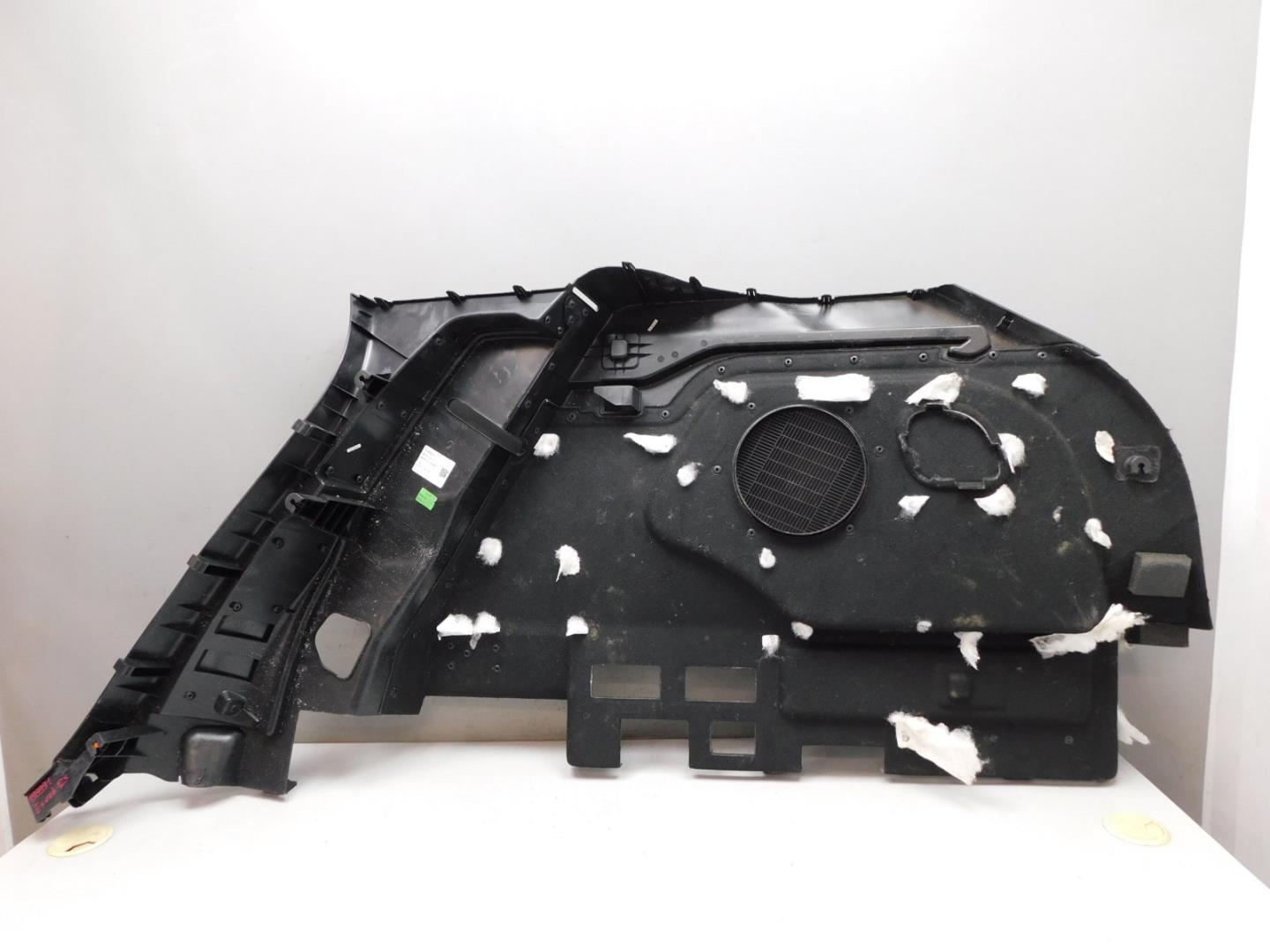 Обшивка багажника