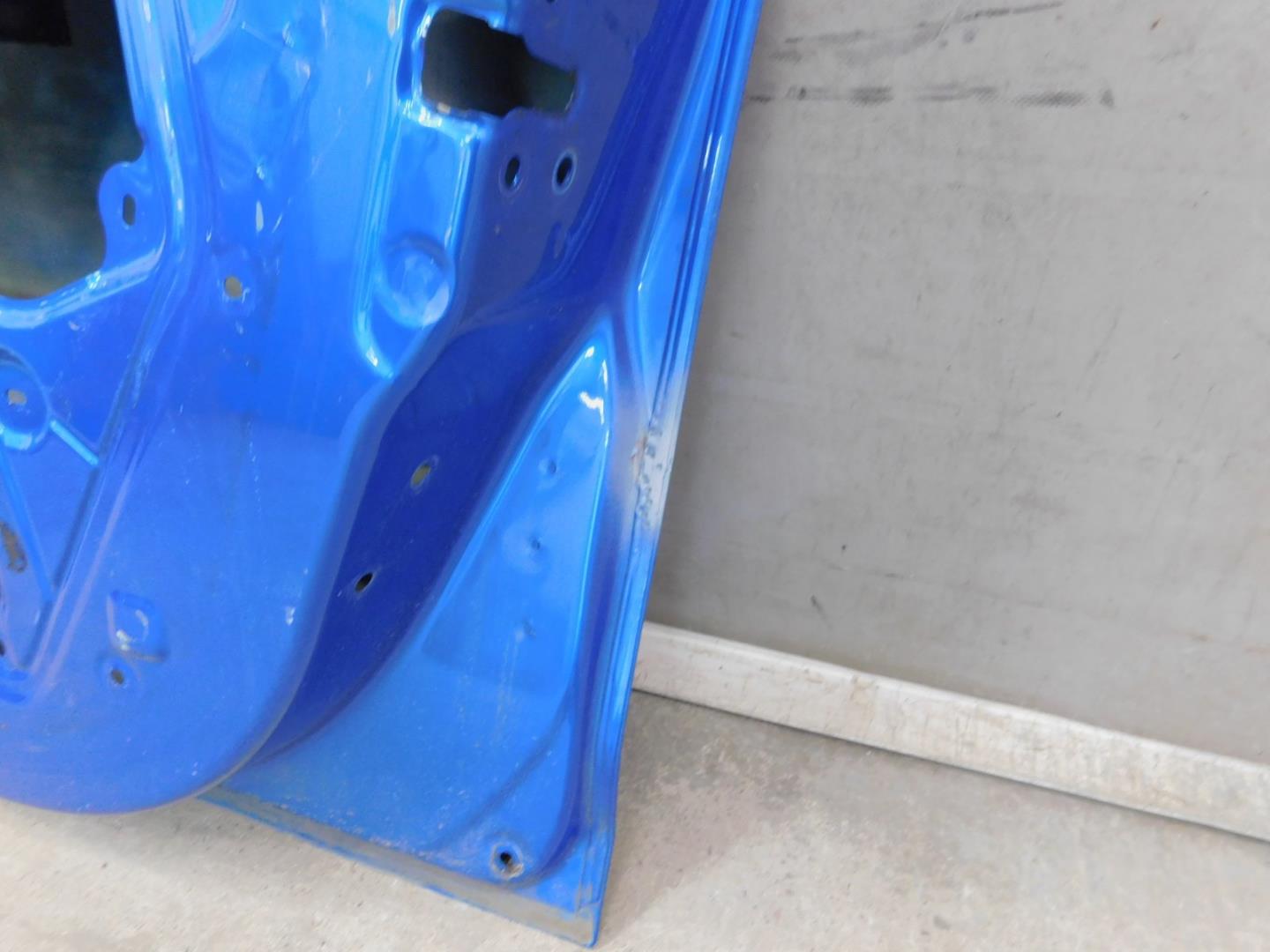 Дверь передняя правая