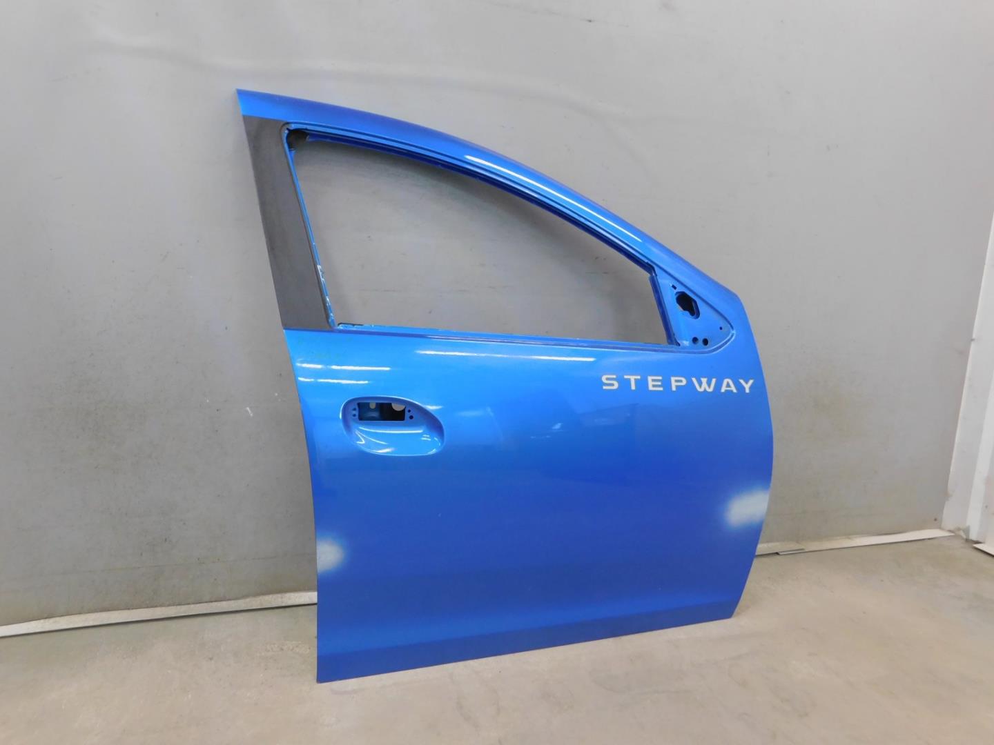 Дверь передняя правая