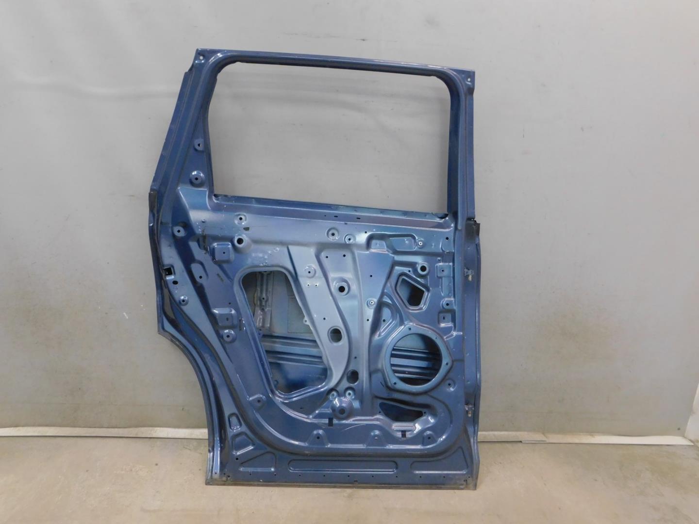 Дверь задняя левая