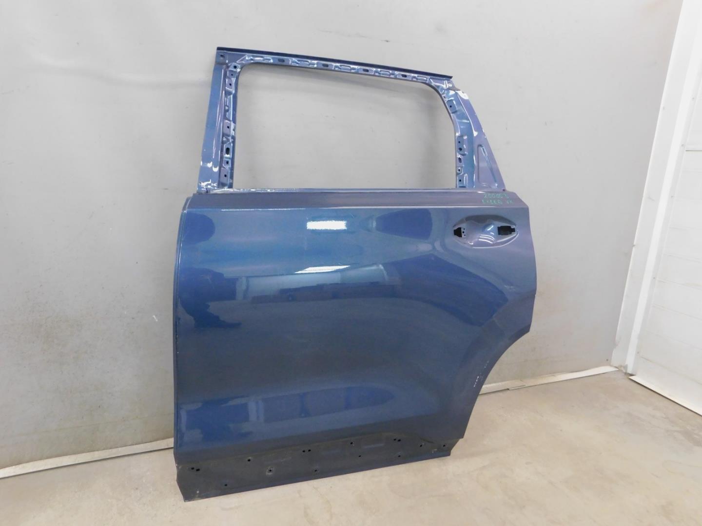 Дверь задняя левая