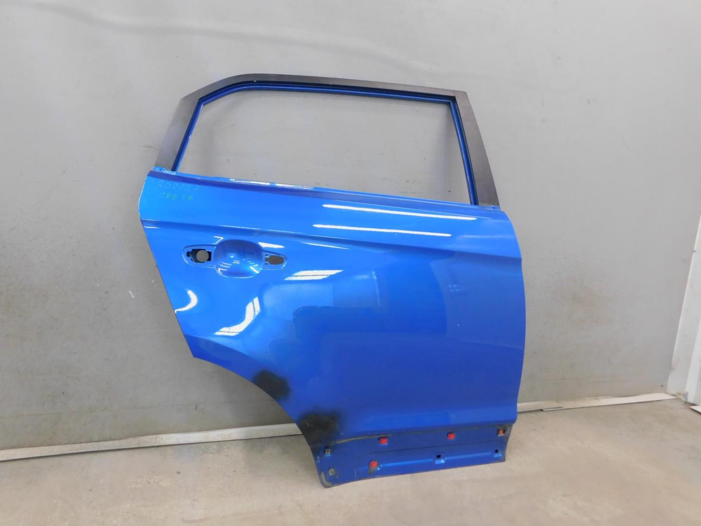 Дверь задняя правая