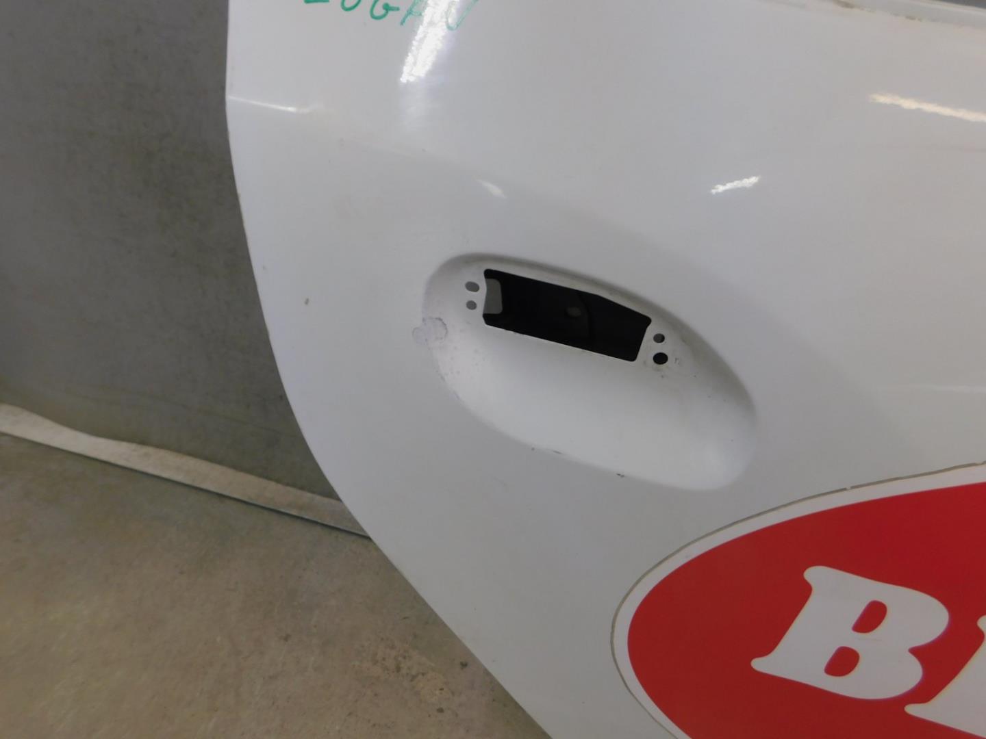 Дверь задняя правая