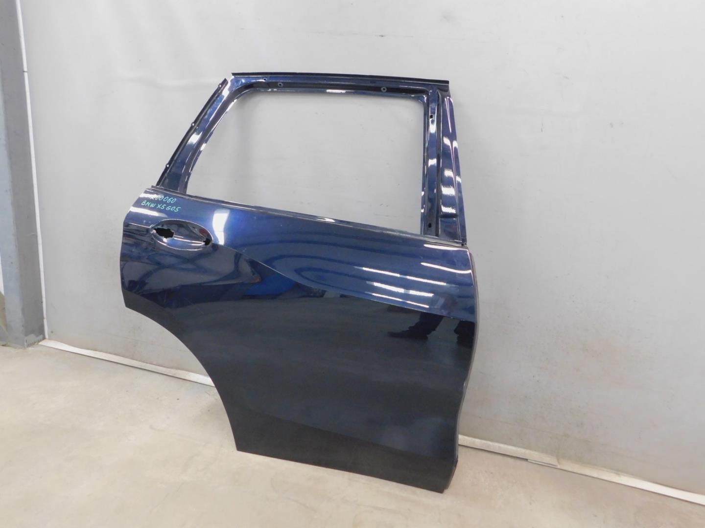 Дверь задняя правая