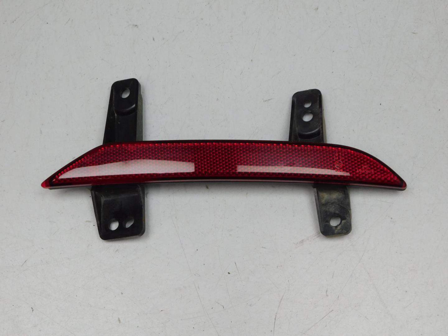 Фонарь задний в бампер правый