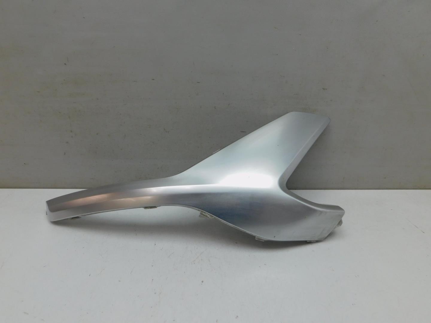 Накладка переднего бампера