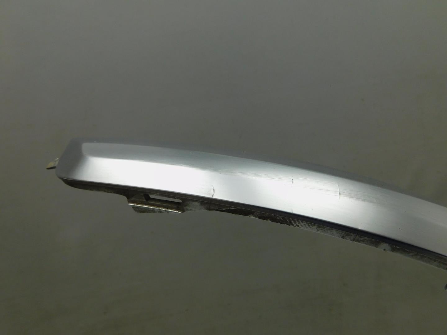 Накладка переднего бампера