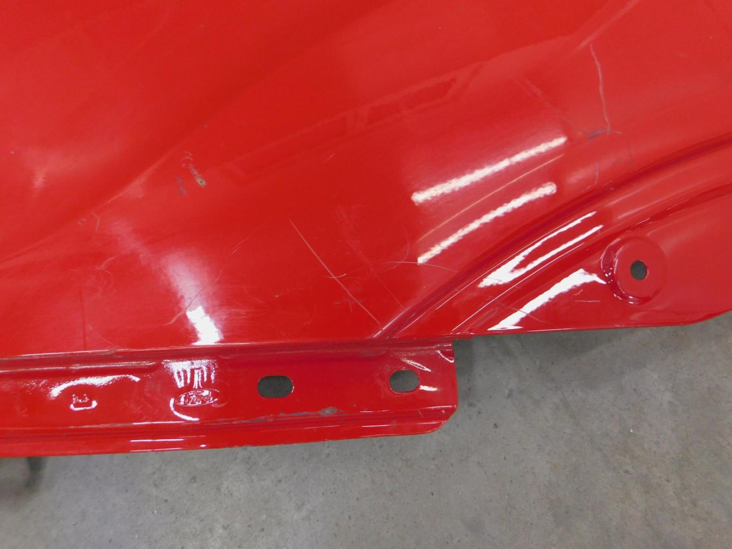 Крыло переднее левое