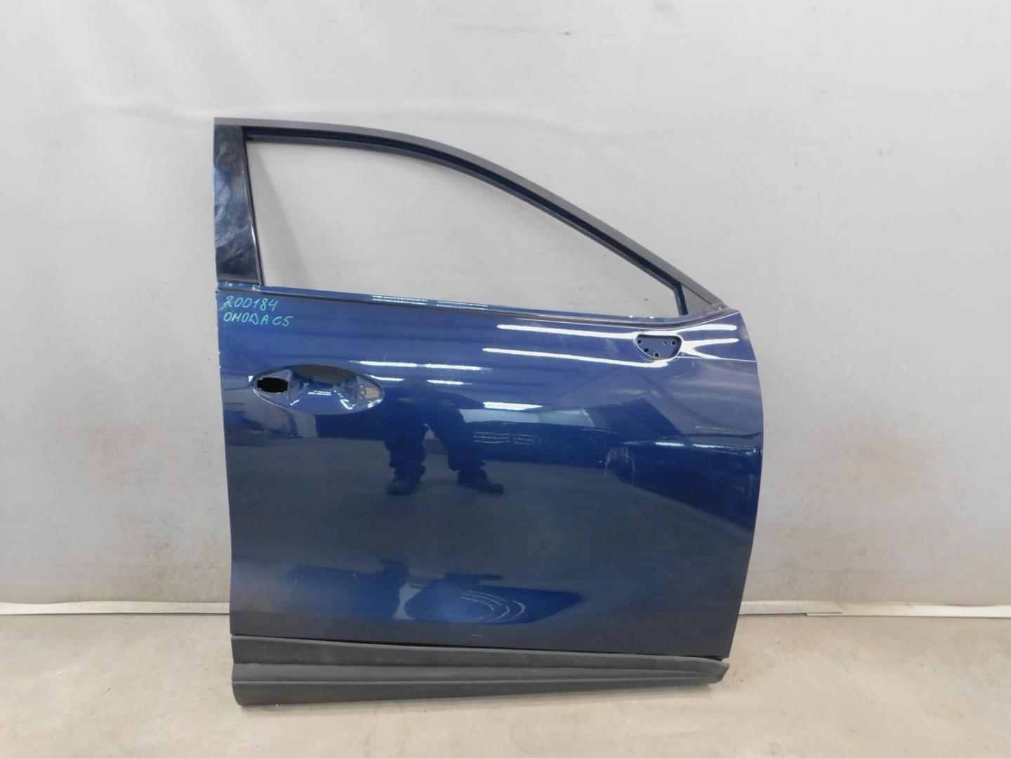 Дверь передняя правая