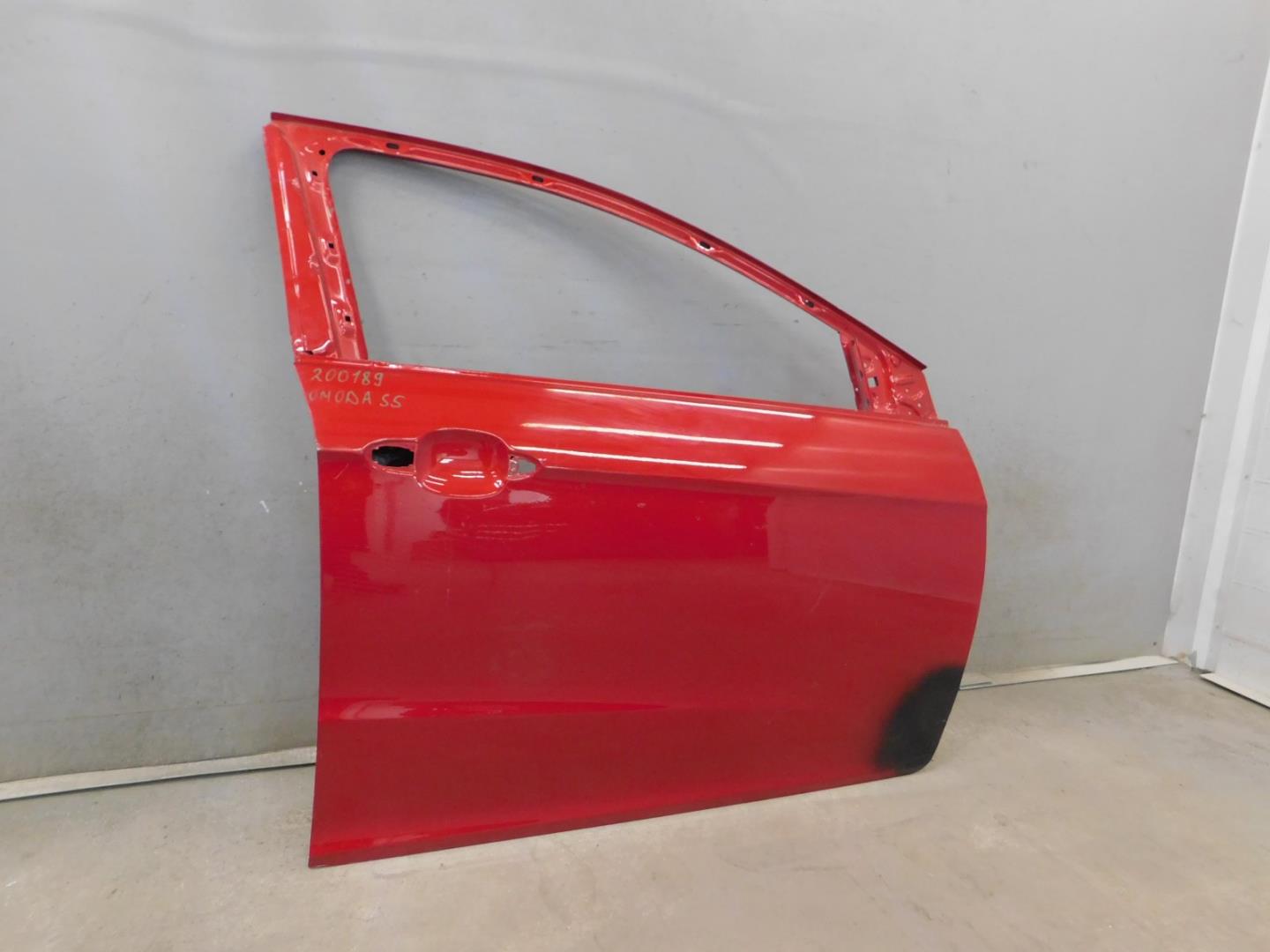 Дверь передняя правая