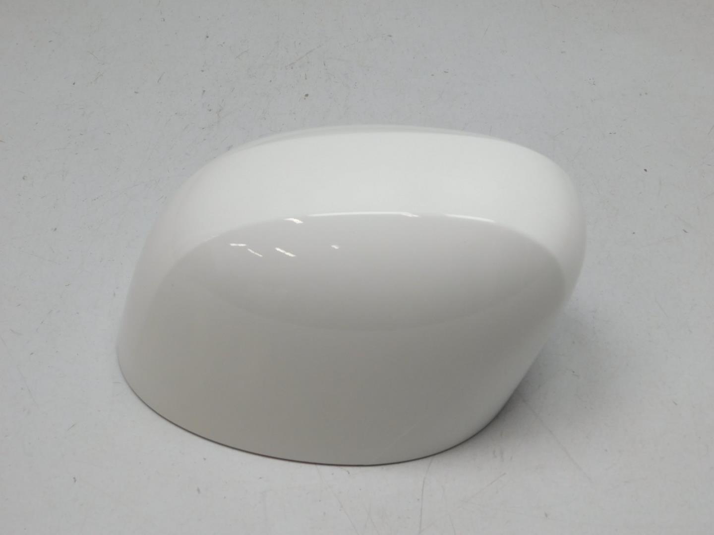 Накладка зеркала левого