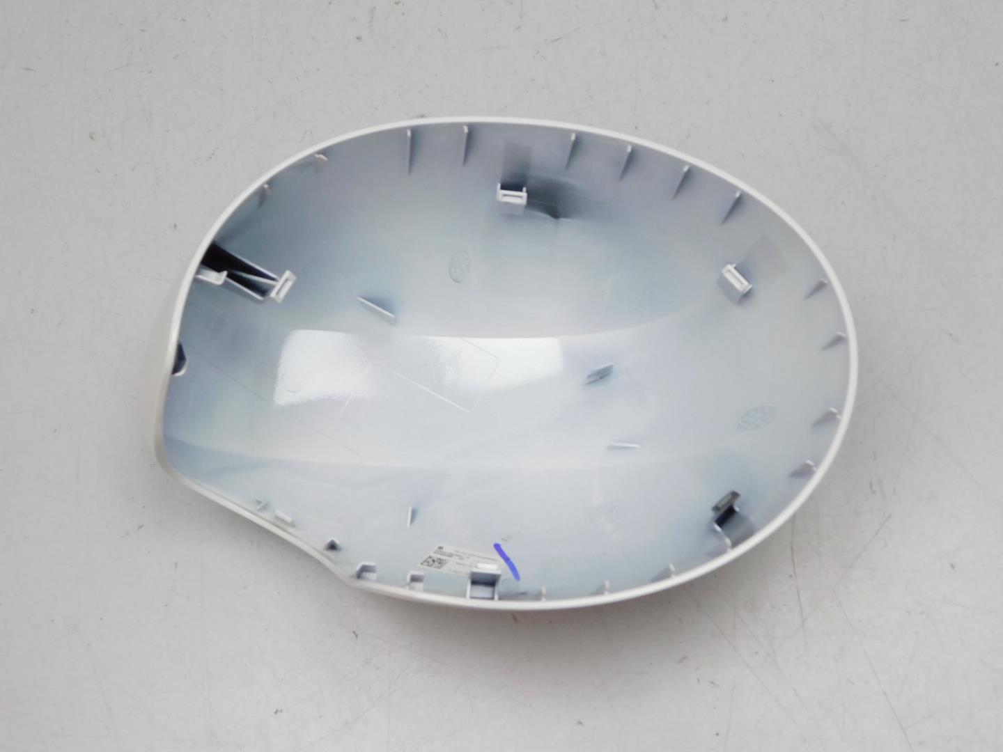 Накладка зеркала правого