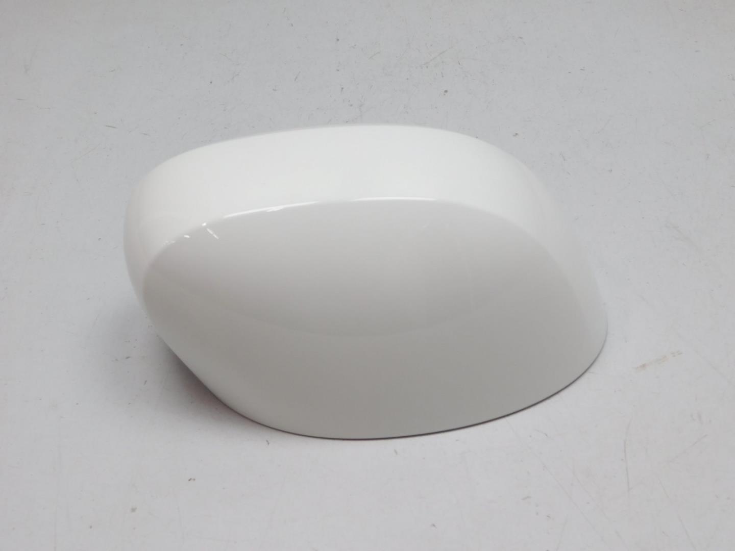 Накладка зеркала правого