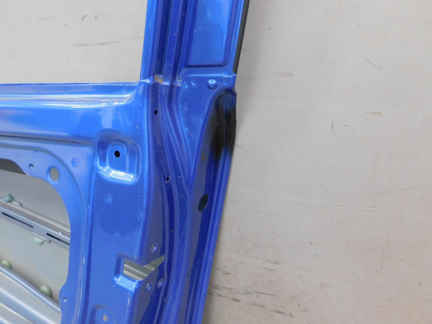 Дверь передняя правая