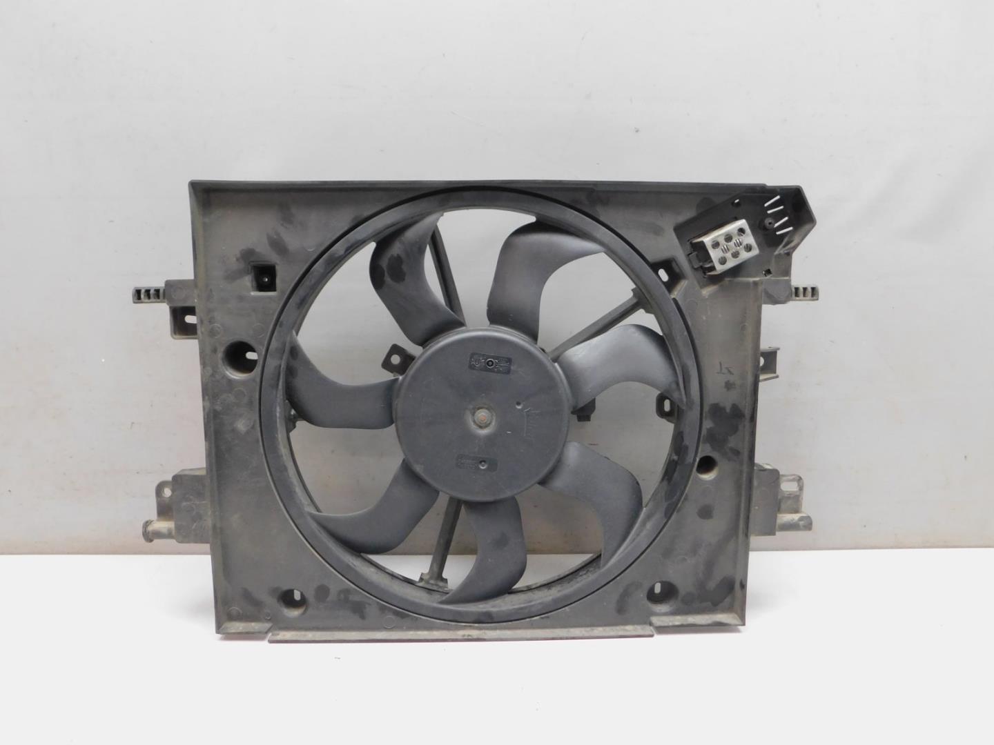 Диффузор вентилятора