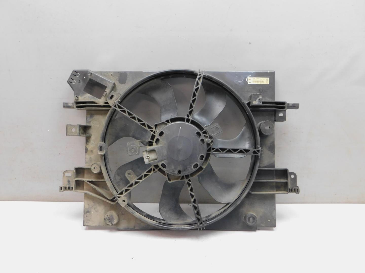 Диффузор вентилятора