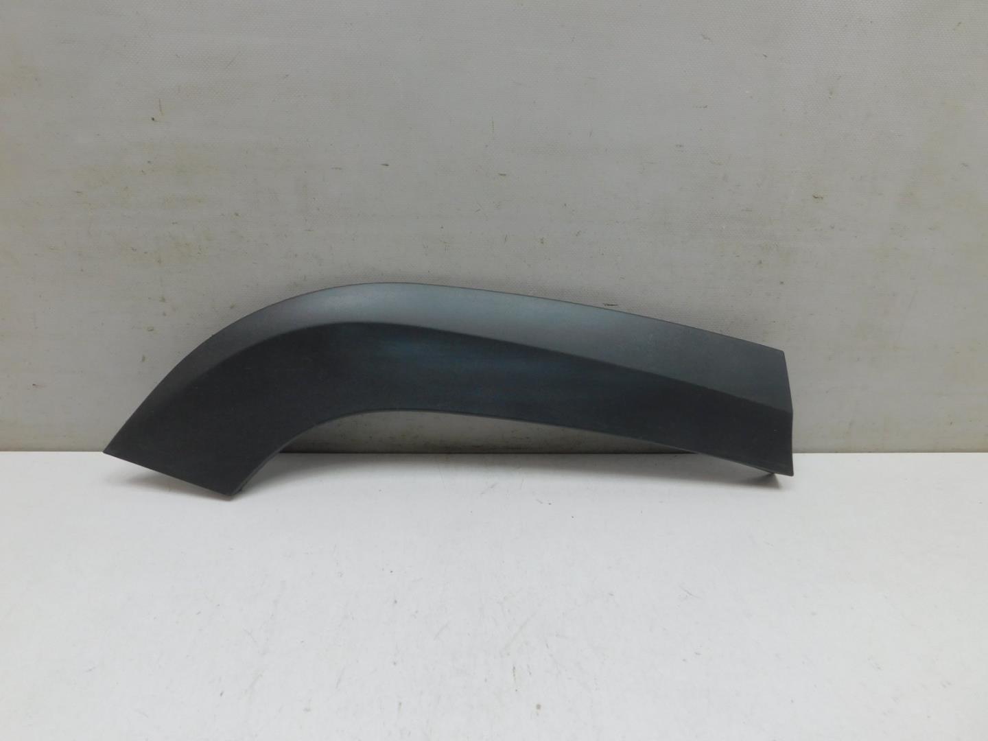 Накладка заднего крыла правого