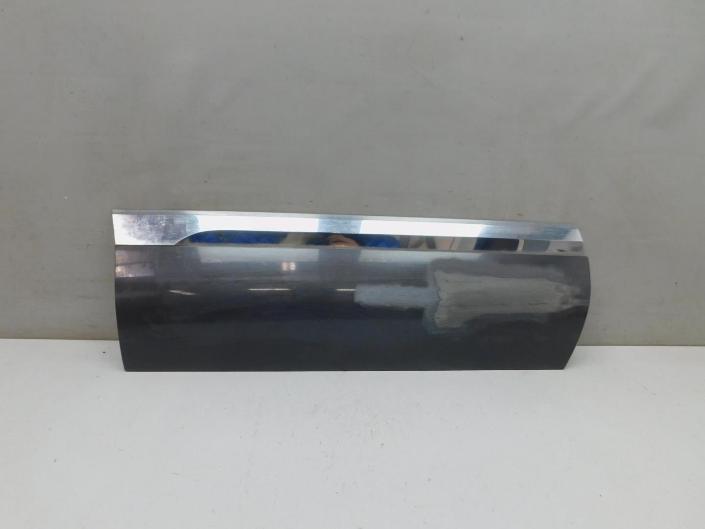 Накладка двери задней правой