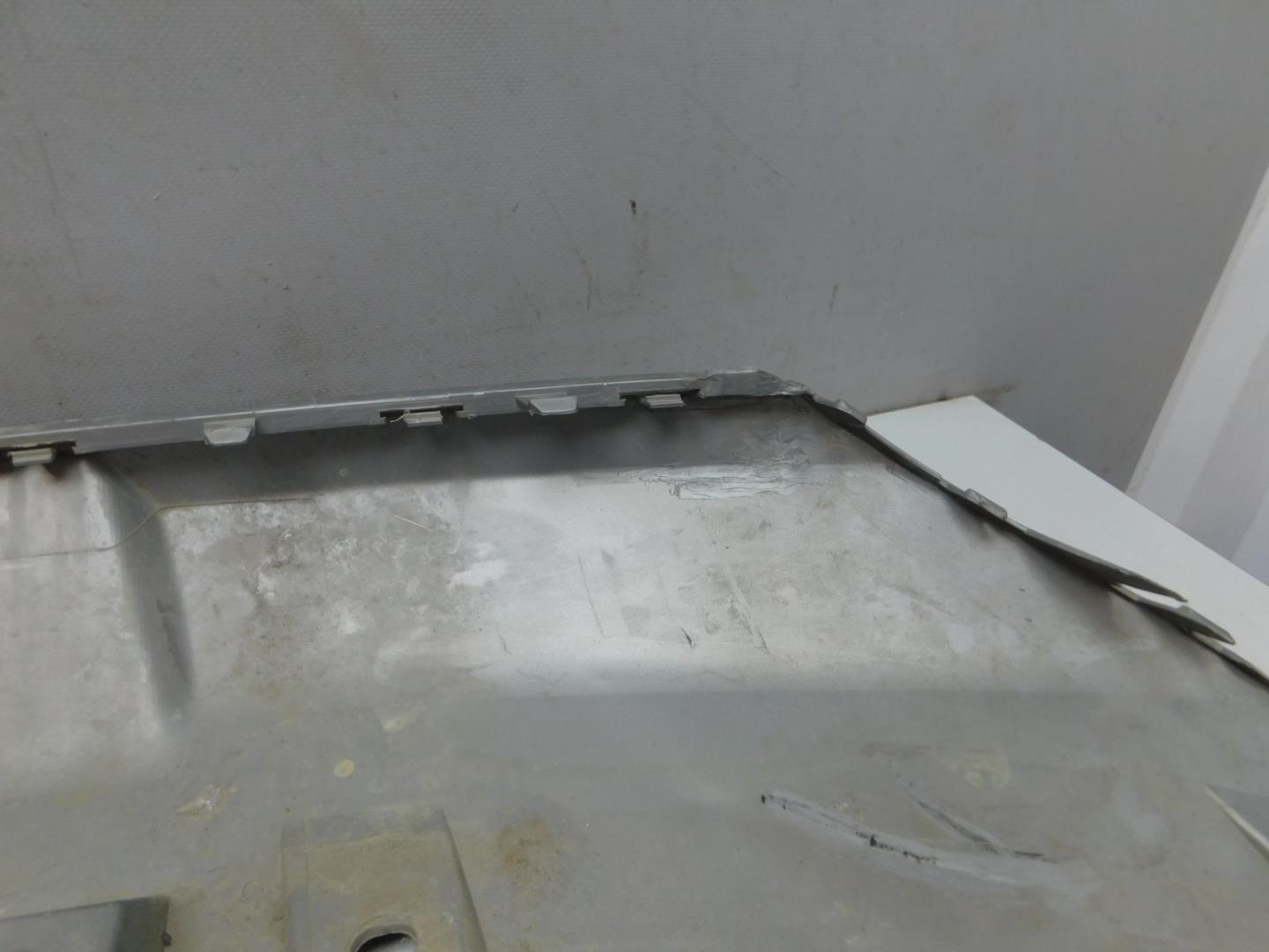 Накладка переднего бампера