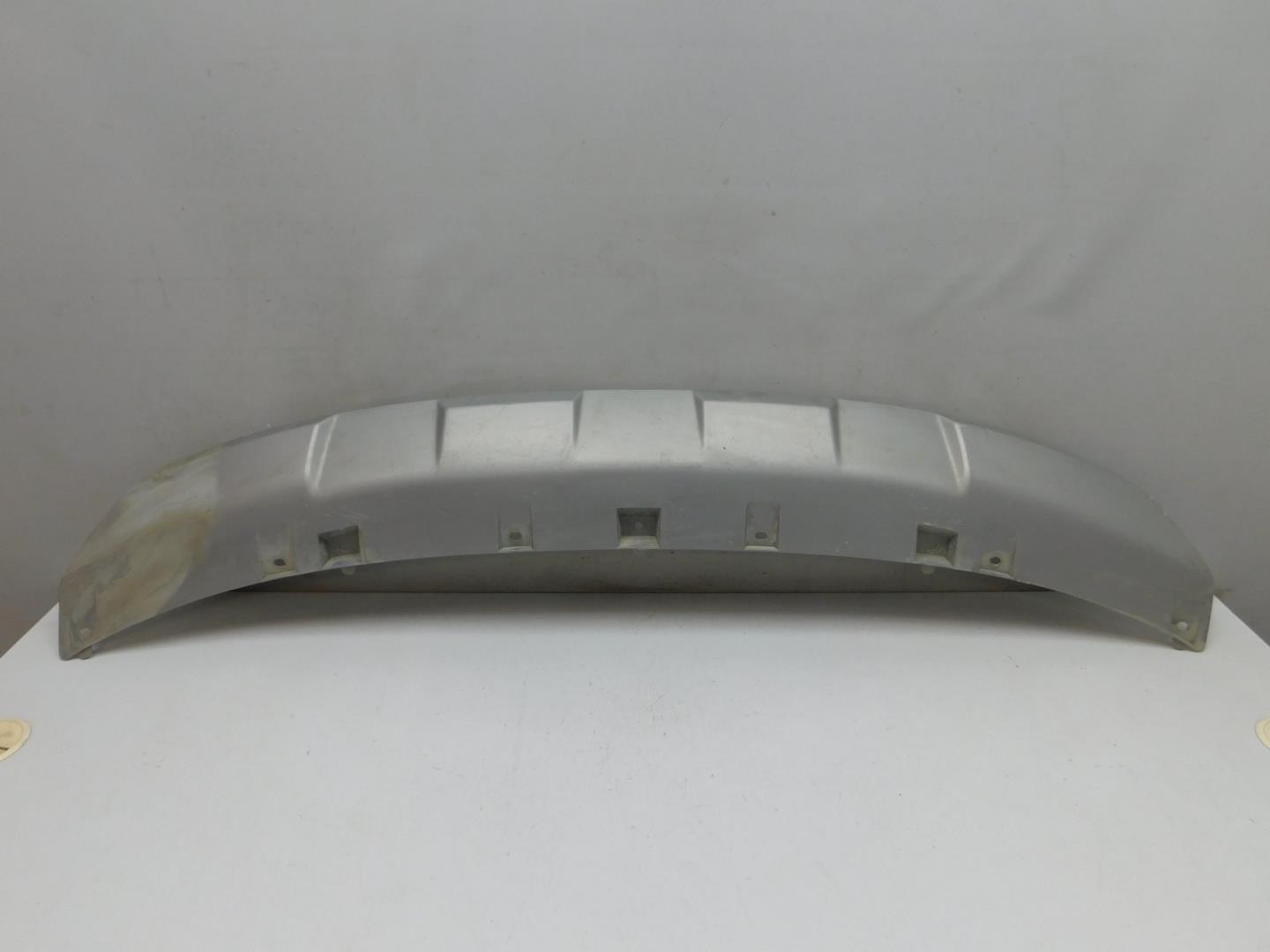 Накладка переднего бампера