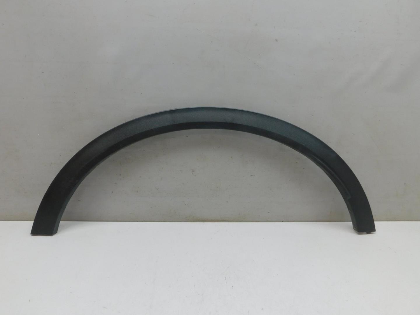 Накладка заднего крыла левого