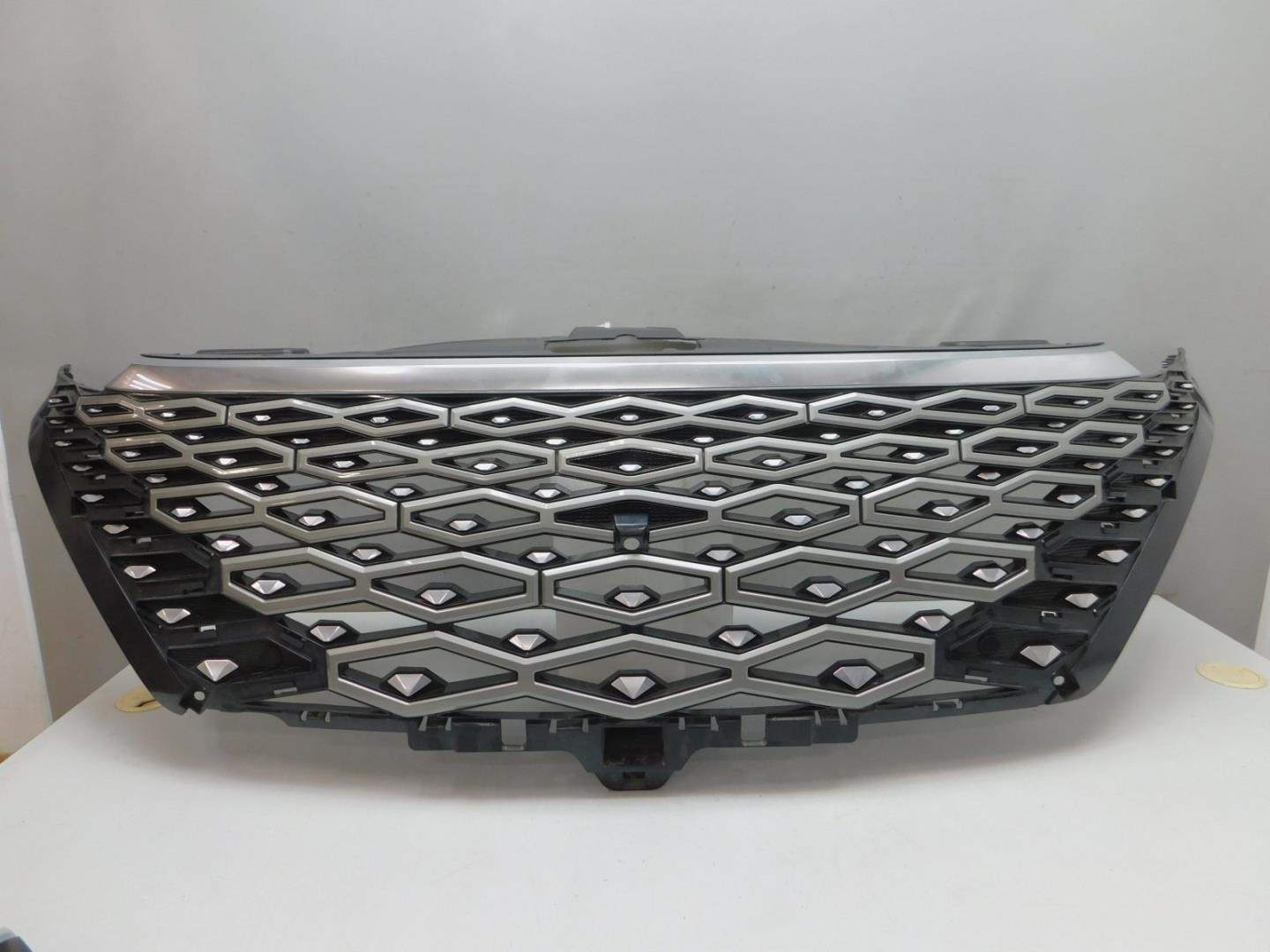 Решетка радиатора