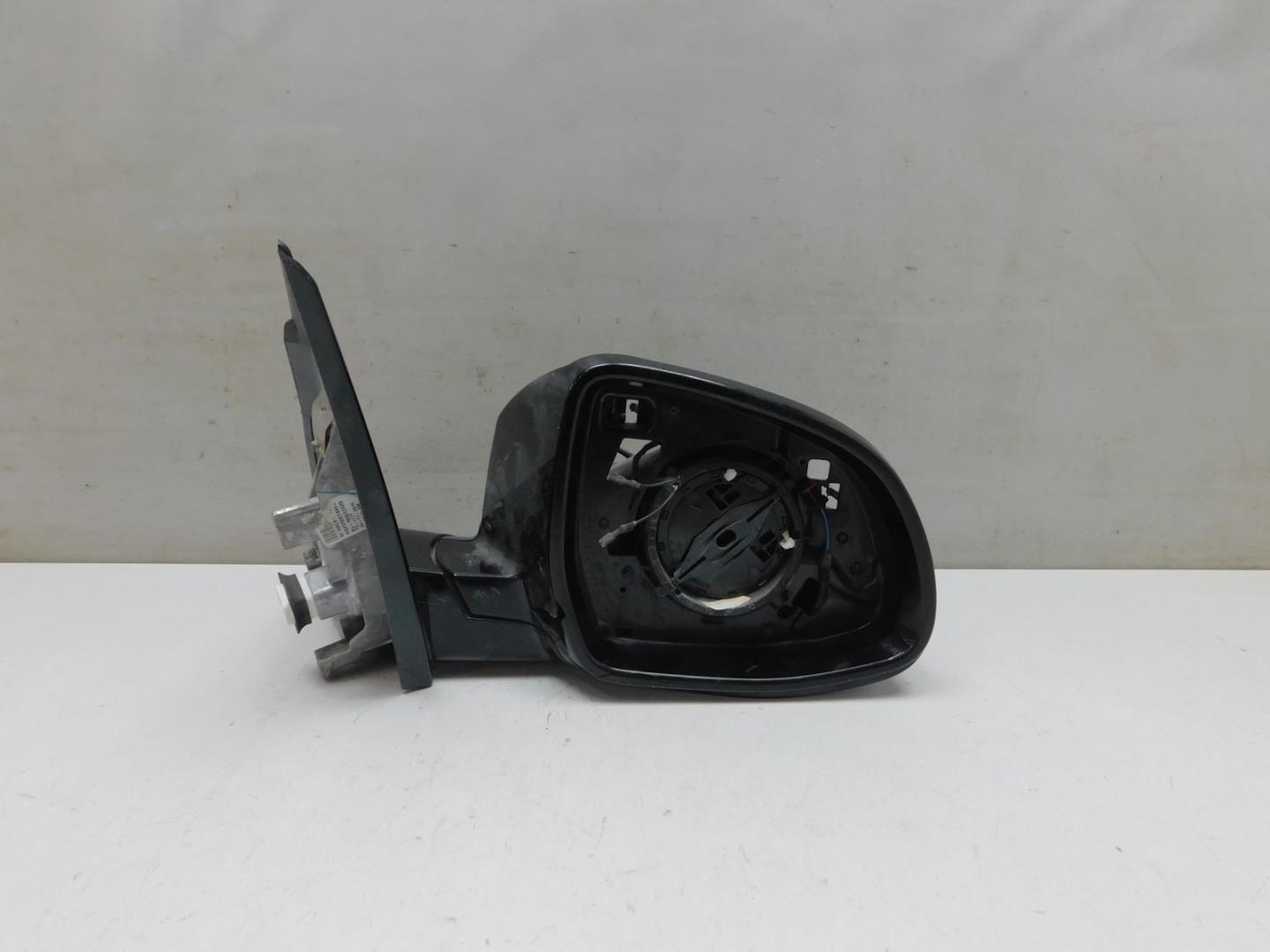 Зеркало правое электрическое