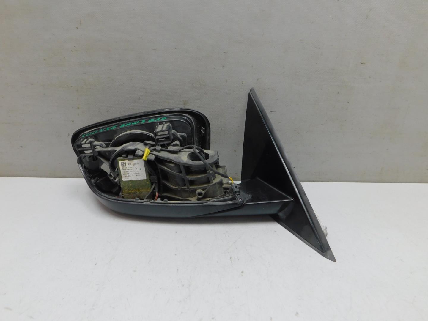 Зеркало правое электрическое