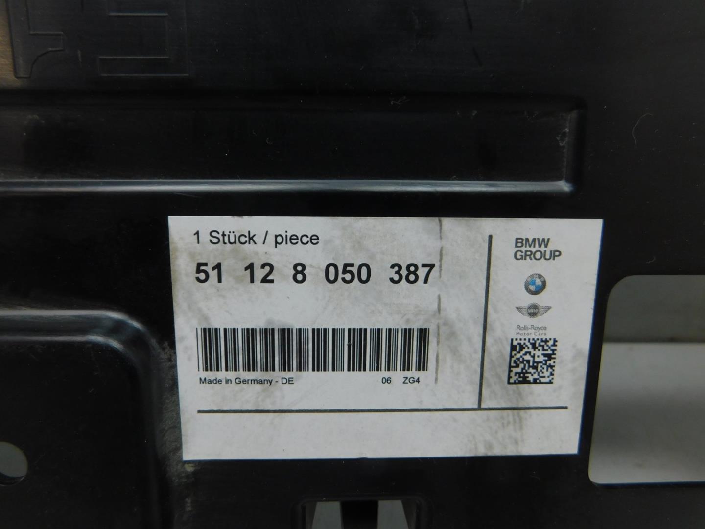 Кронштейн заднего бампера