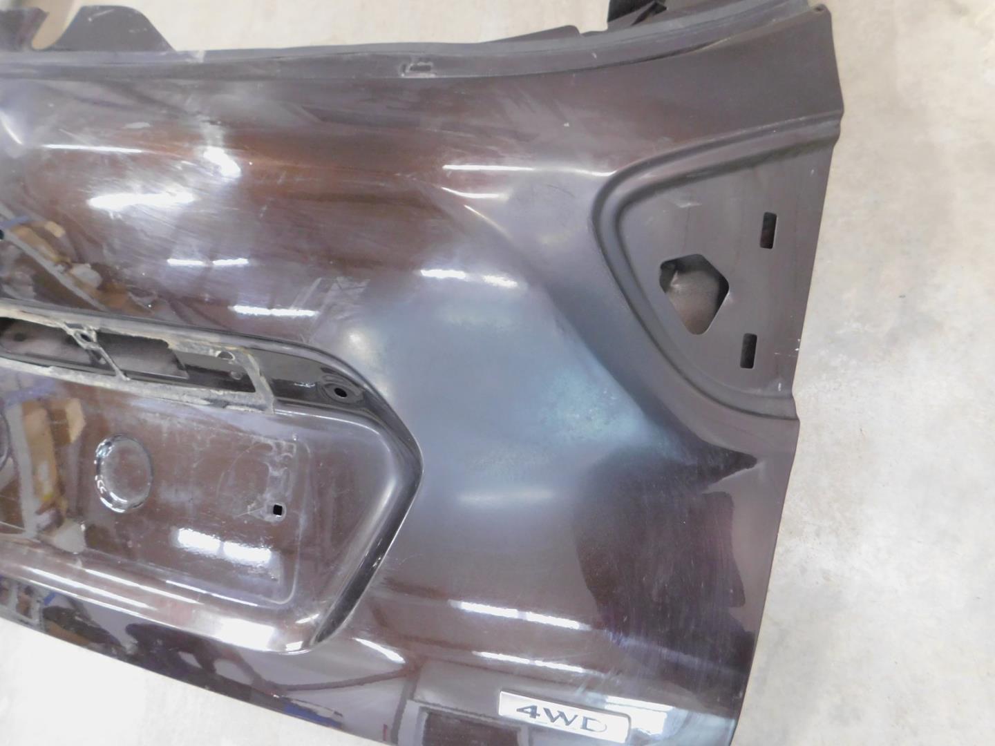 Дверь багажника