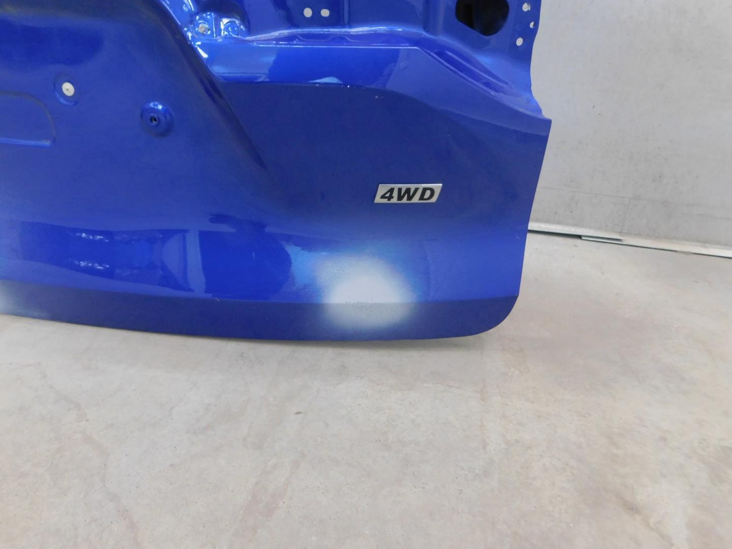 Дверь багажника