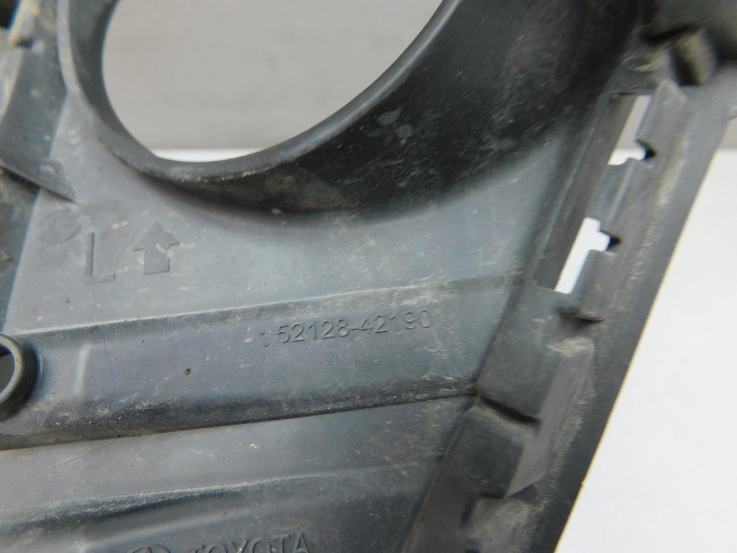 Решетка в бампер левая