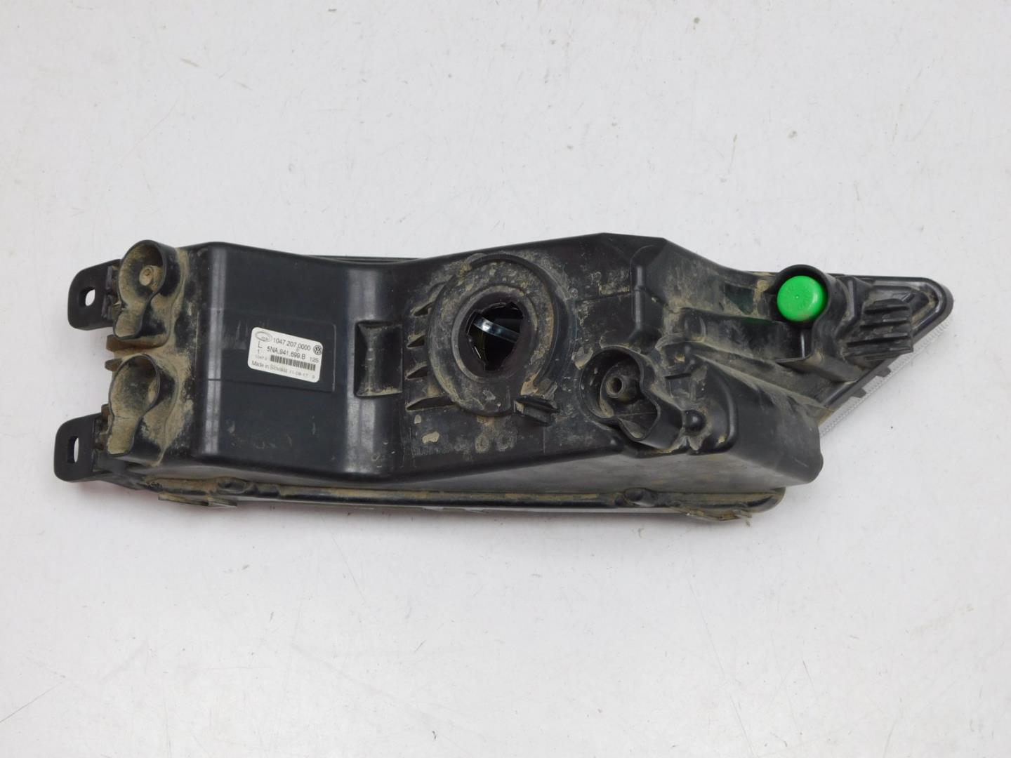 Фара противотуманная левая