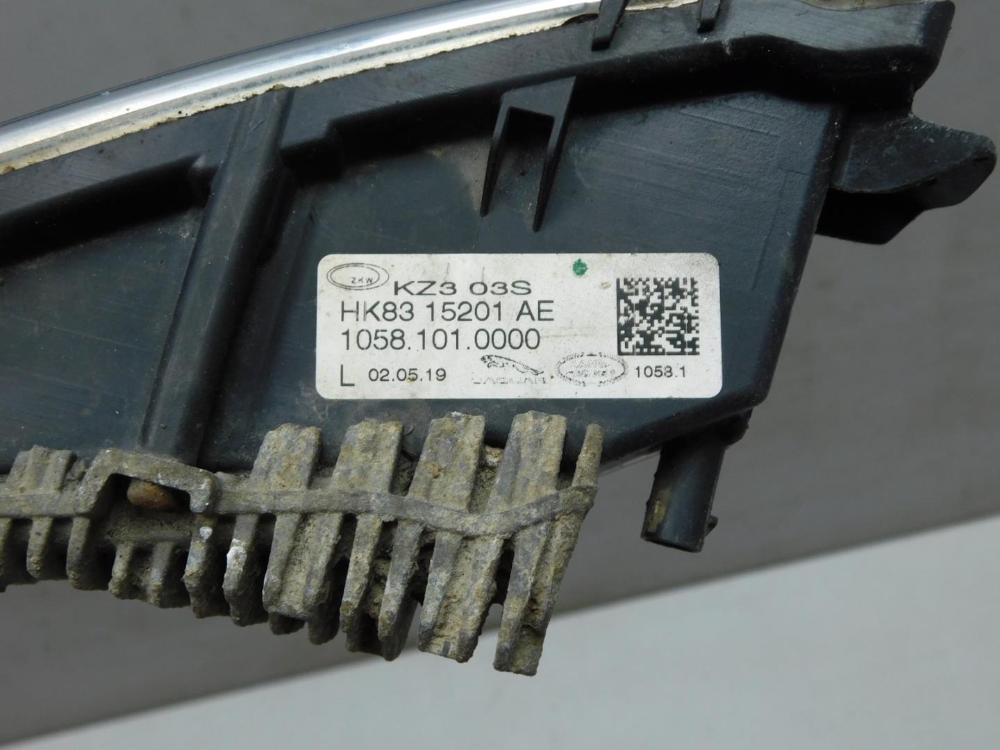 Фара противотуманная левая