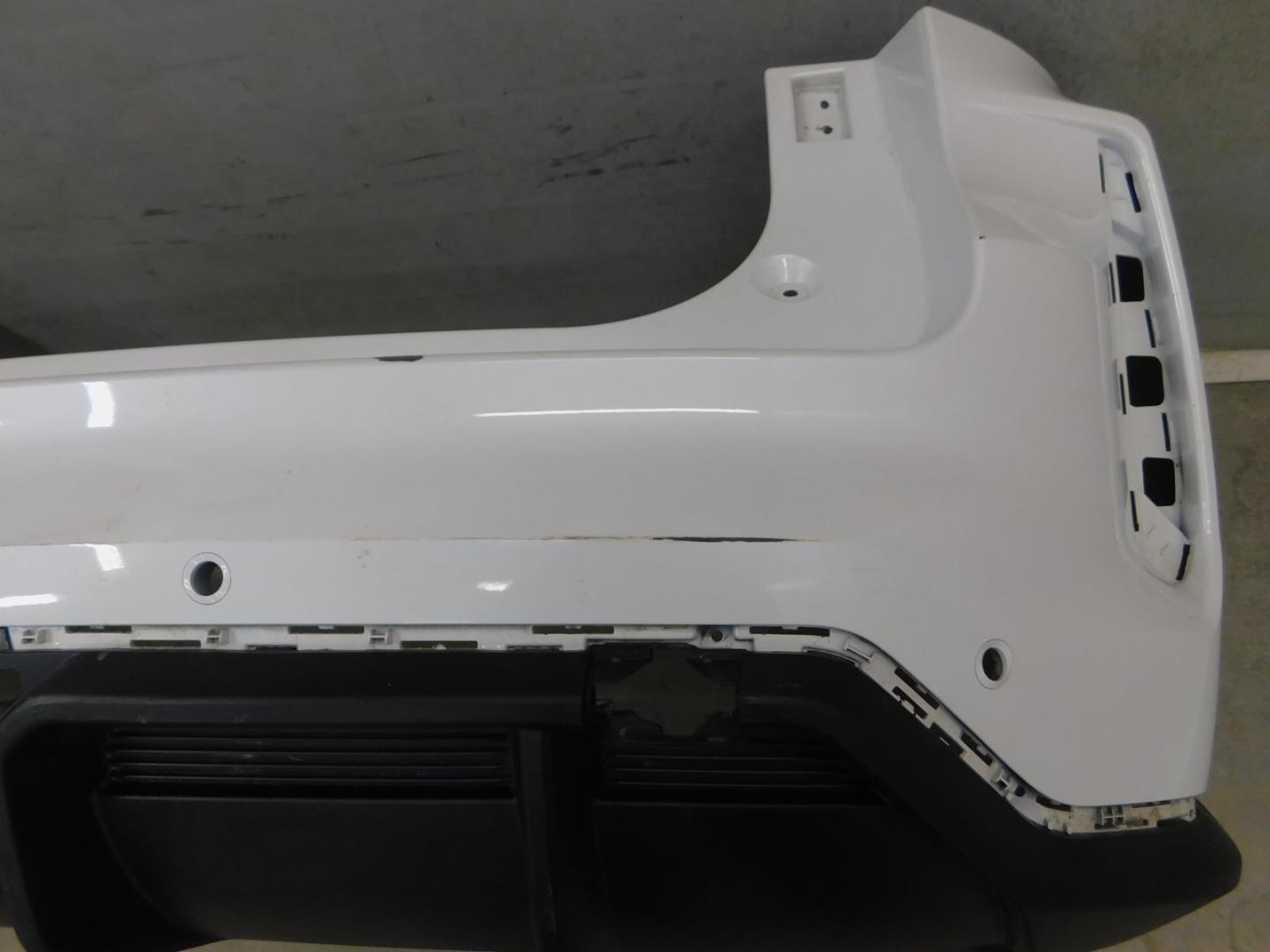 Бампер задний