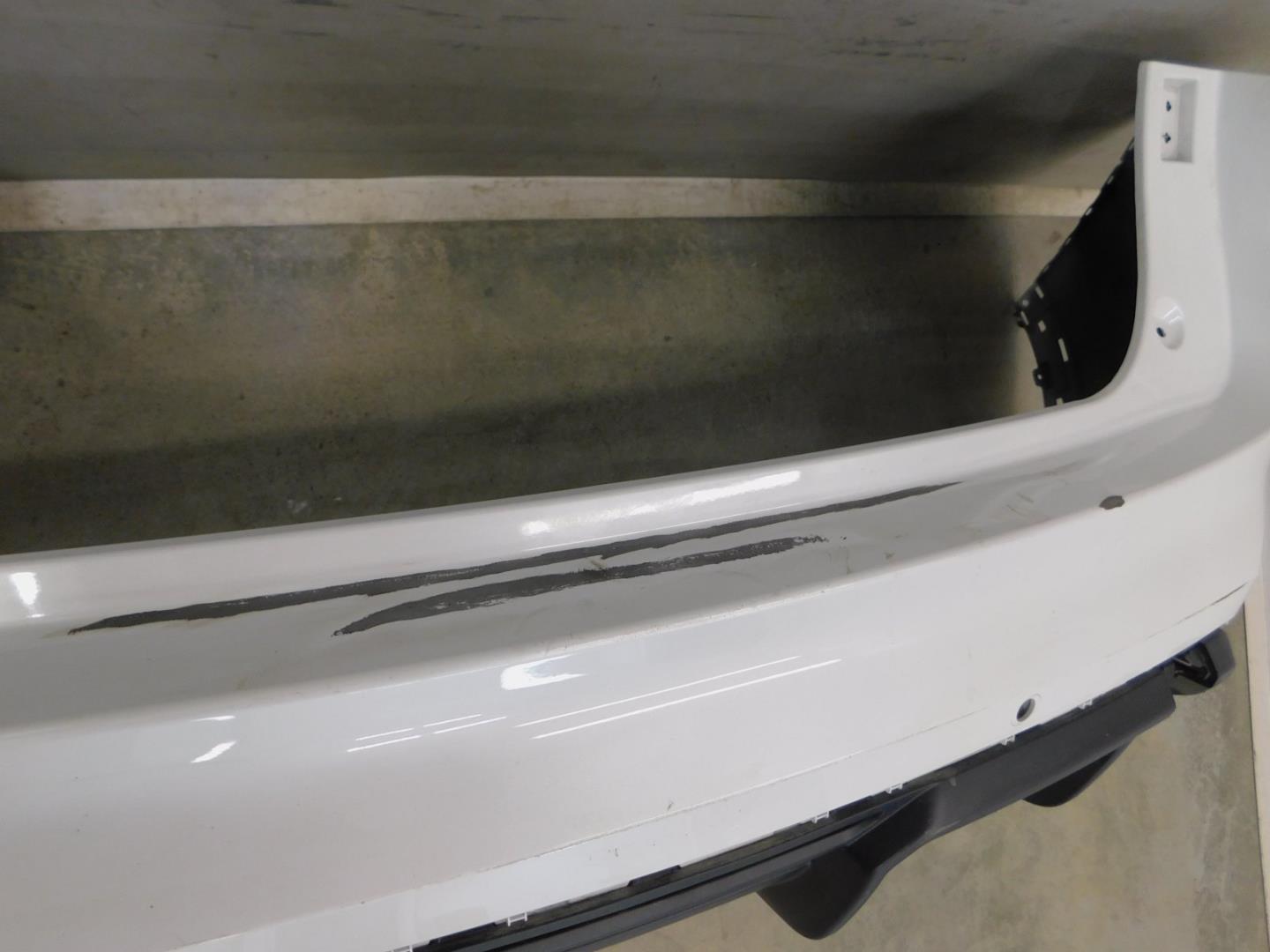 Бампер задний