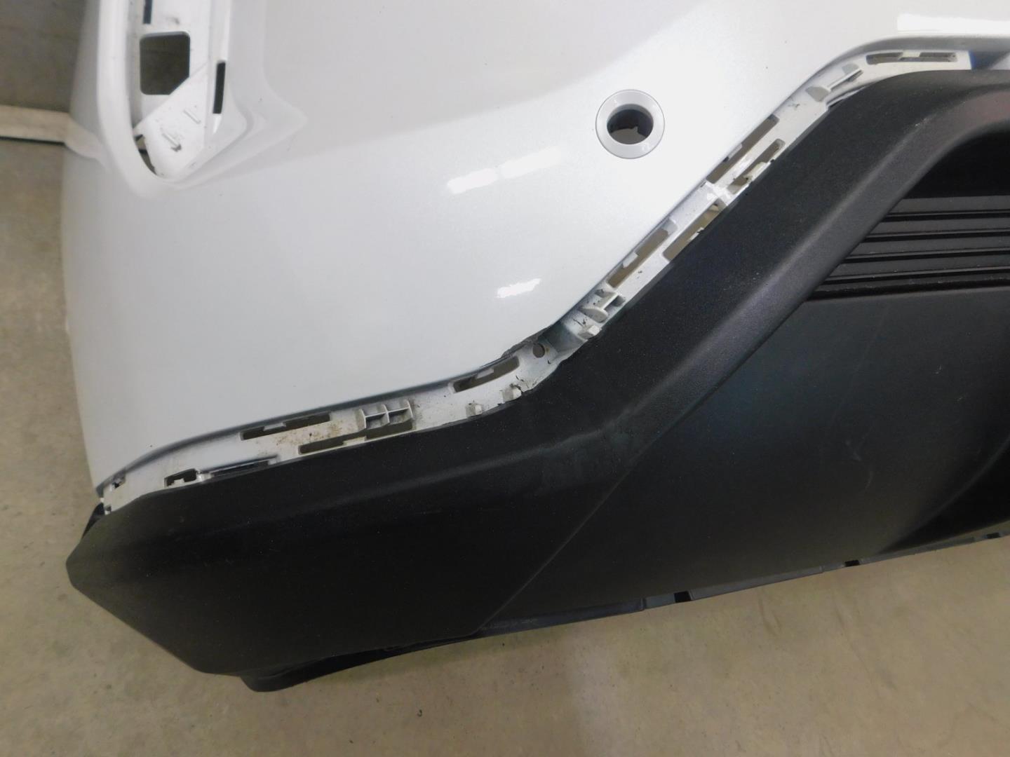 Бампер задний