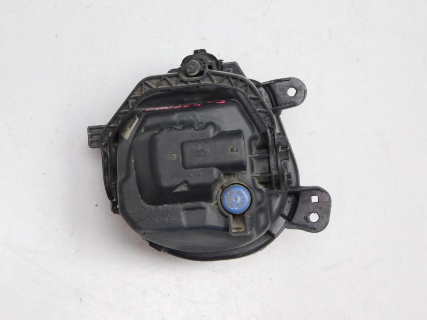 Фара противотуманная левая