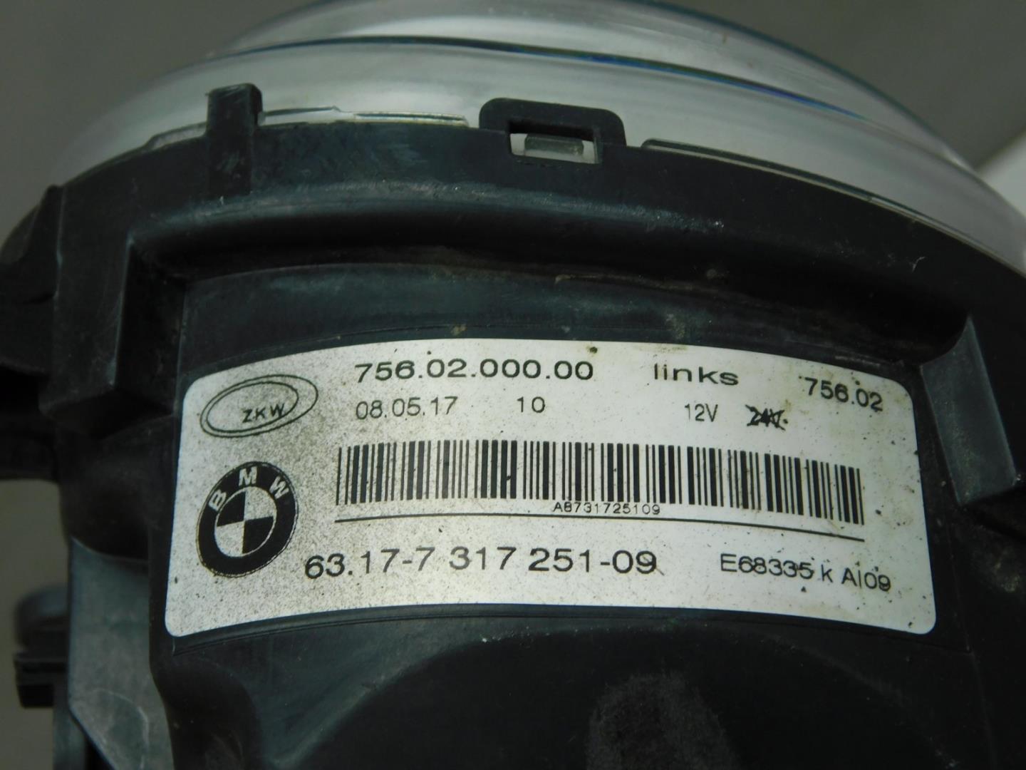 Фара противотуманная левая