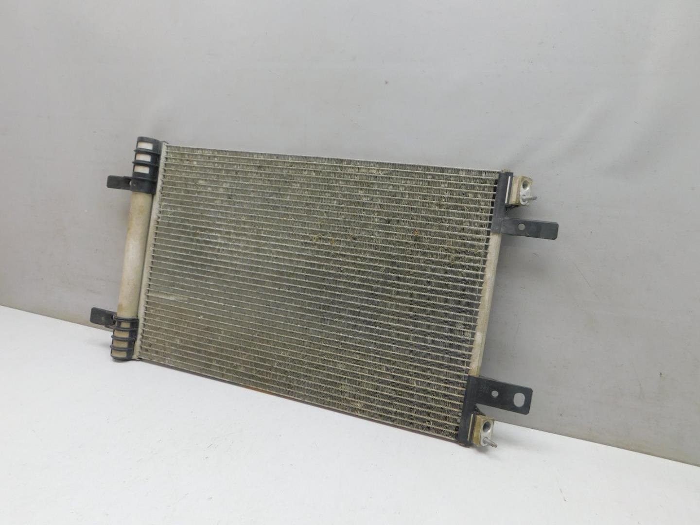 Радиатор кондиционера / конденсер