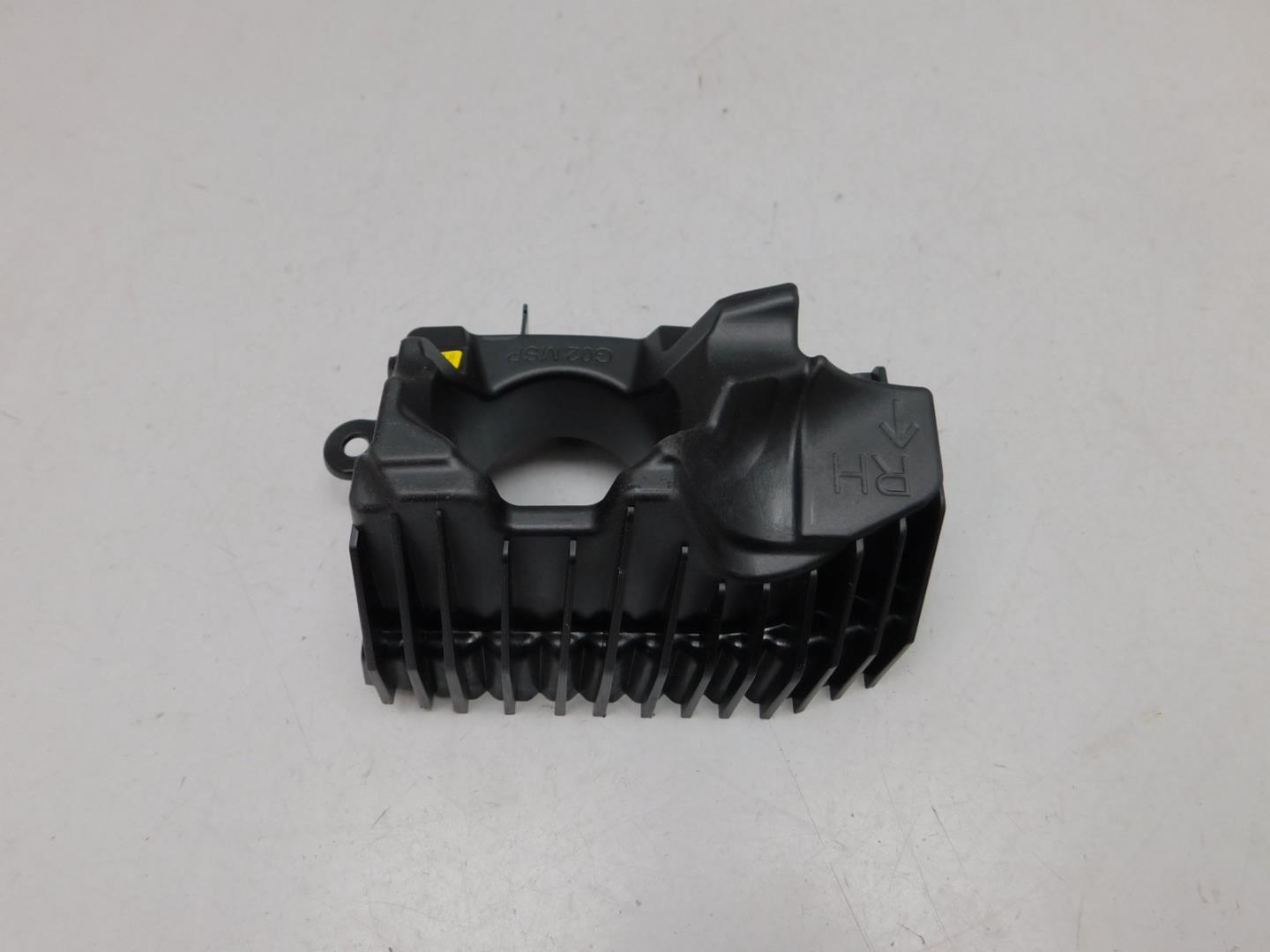 Кронштейн заднего бампера