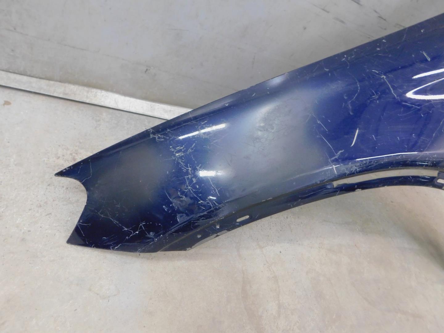 Крыло переднее левое