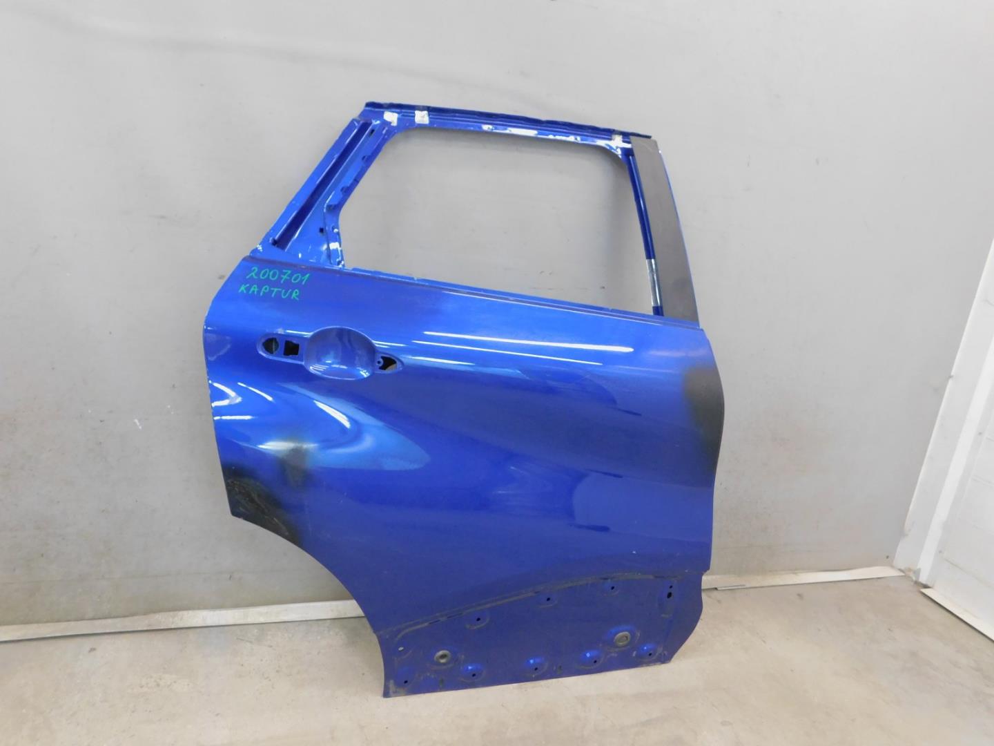 Дверь задняя правая